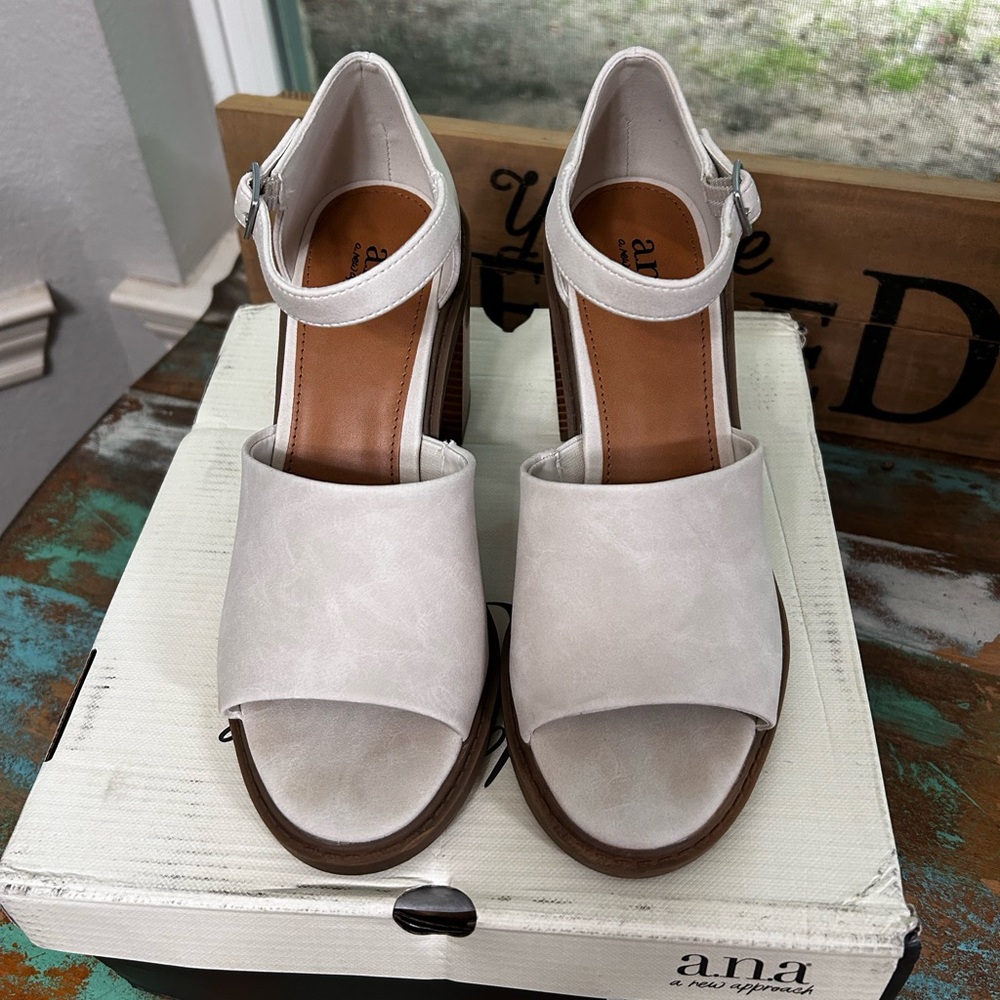 a.n.a White Women's Sandals